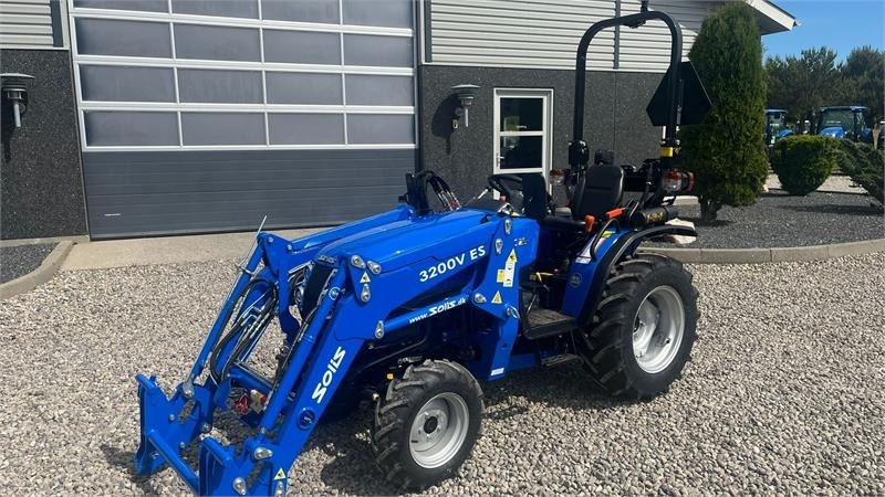 Solis S26 6+2 gearmaskine med Fuldhydraulisk frontlæsser - Tractor agricol: Foto 2 Solis S26 6+2 gearmaskine med Fuldhydraulisk frontlæsser - Tractor agricol: Foto 2