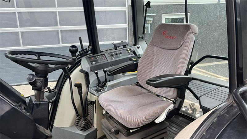 Valmet 6300 Evt. med tvillinghjul hele vejen rundt - Tractor agricol: Foto 5 Valmet 6300 Evt. med tvillinghjul hele vejen rundt - Tractor agricol: Foto 5