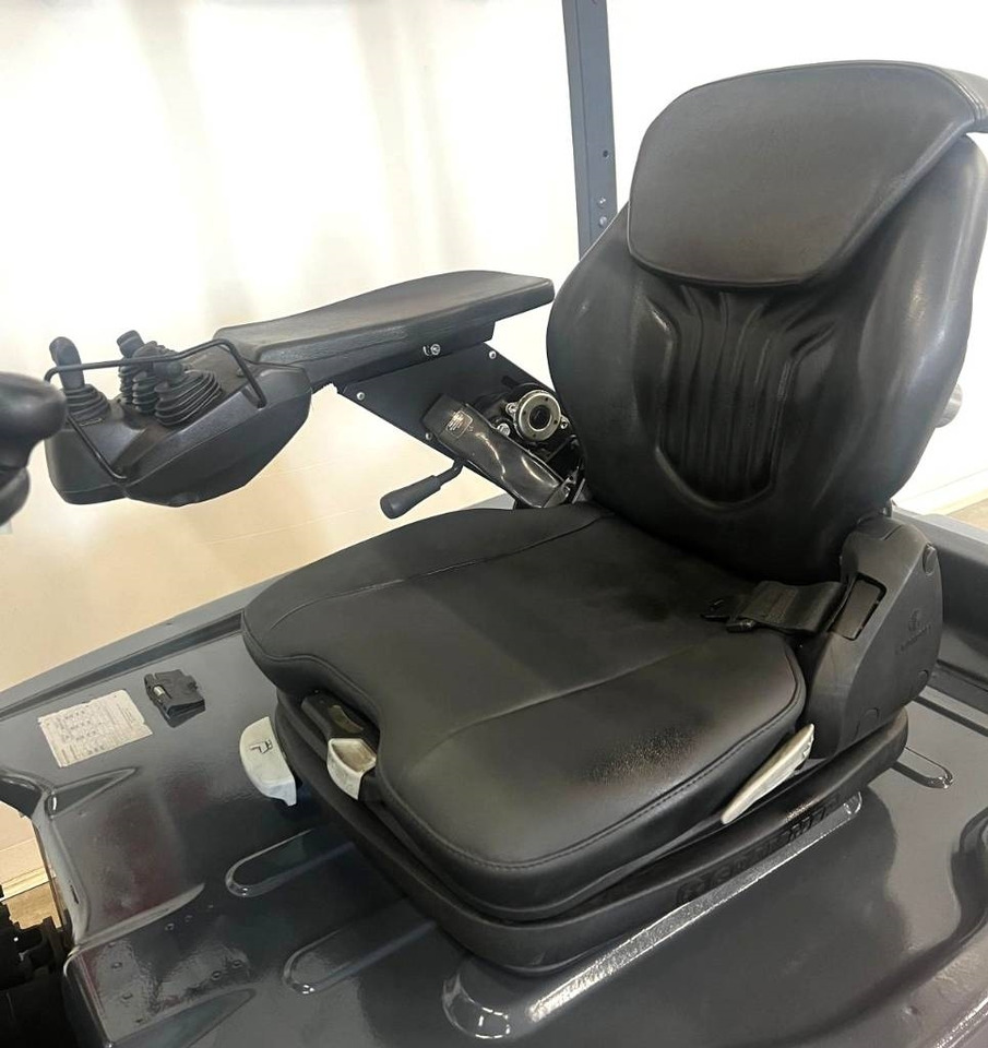 Toyota 10941 8FBE18T - Electrostivuitor: Foto 4 Toyota 10941 8FBE18T - Electrostivuitor: Foto 4