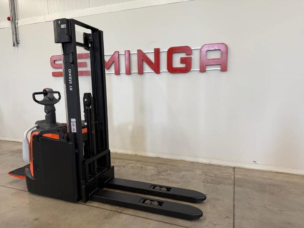 Toyota 11009 - SPE160L - Transpalet la mare înălţime: Foto 3 Toyota 11009 - SPE160L - Transpalet la mare înălţime: Foto 3