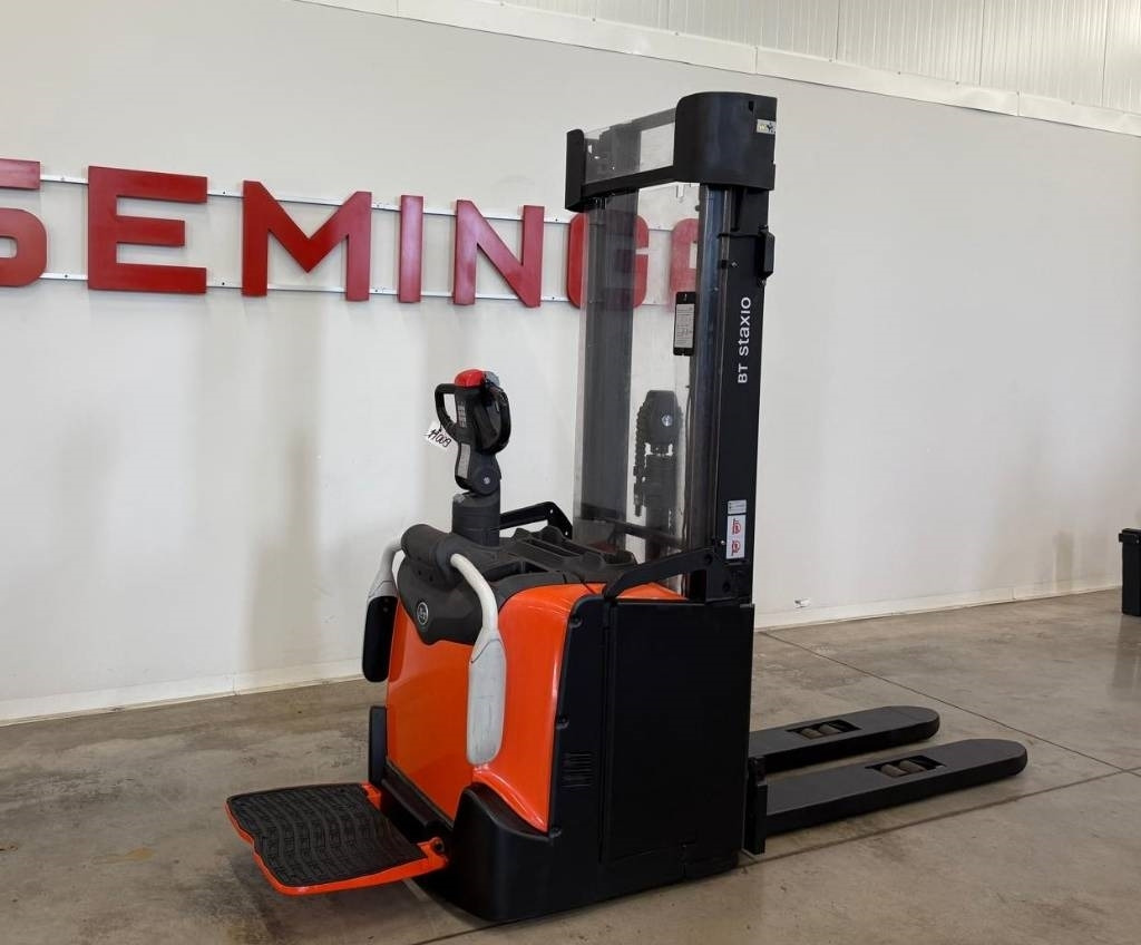 Toyota 11009 - SPE160L - Transpalet la mare înălţime: Foto 1 Toyota 11009 - SPE160L - Transpalet la mare înălţime: Foto 1