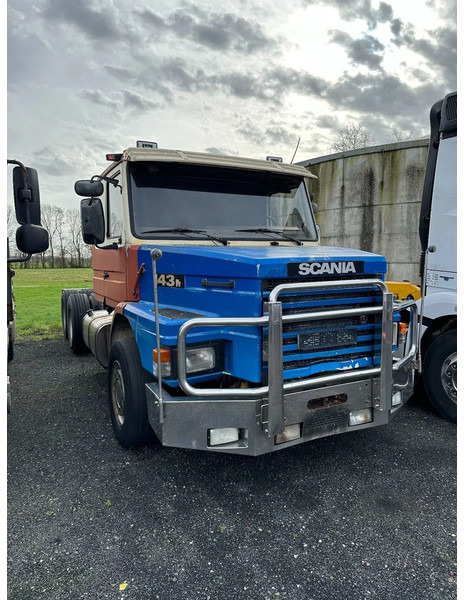 Scania T143-450 V8 HAUBER/NEUS/TORPEDO - Cap tractor: Foto 1 Scania T143-450 V8 HAUBER/NEUS/TORPEDO - Cap tractor: Foto 1