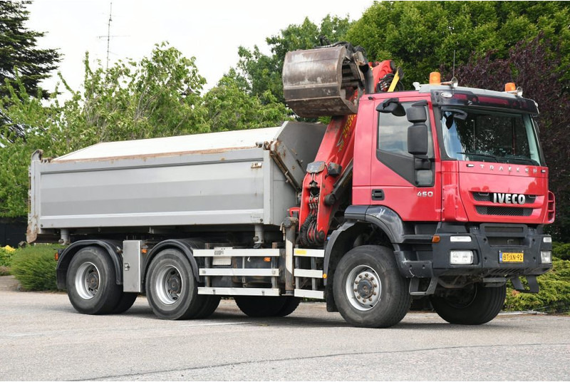 Iveco TRAKKER 450ps !!Z-KRAAN!!RADIO REMOTE!!3 SIDED TIPPER!!EURO5!! 10MM CHASSIS LIBIA!! - Camion basculantă, Camion cu macara: Foto 5 Iveco TRAKKER 450ps !!Z-KRAAN!!RADIO REMOTE!!3 SIDED TIPPER!!EURO5!! 10MM CHASSIS LIBIA!! - Camion basculantă, Camion cu macara: Foto 5