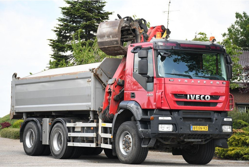 Iveco TRAKKER 450ps !!Z-KRAAN!!RADIO REMOTE!!3 SIDED TIPPER!!EURO5!! 10MM CHASSIS LIBIA!! - Camion basculantă, Camion cu macara: Foto 3 Iveco TRAKKER 450ps !!Z-KRAAN!!RADIO REMOTE!!3 SIDED TIPPER!!EURO5!! 10MM CHASSIS LIBIA!! - Camion basculantă, Camion cu macara: Foto 3