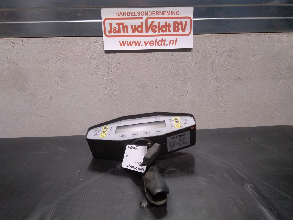 Bomag BM2000-75 - - Tablou de bord pentru Utilaje constructii: Foto 2 Bomag BM2000-75 - - Tablou de bord pentru Utilaje constructii: Foto 2