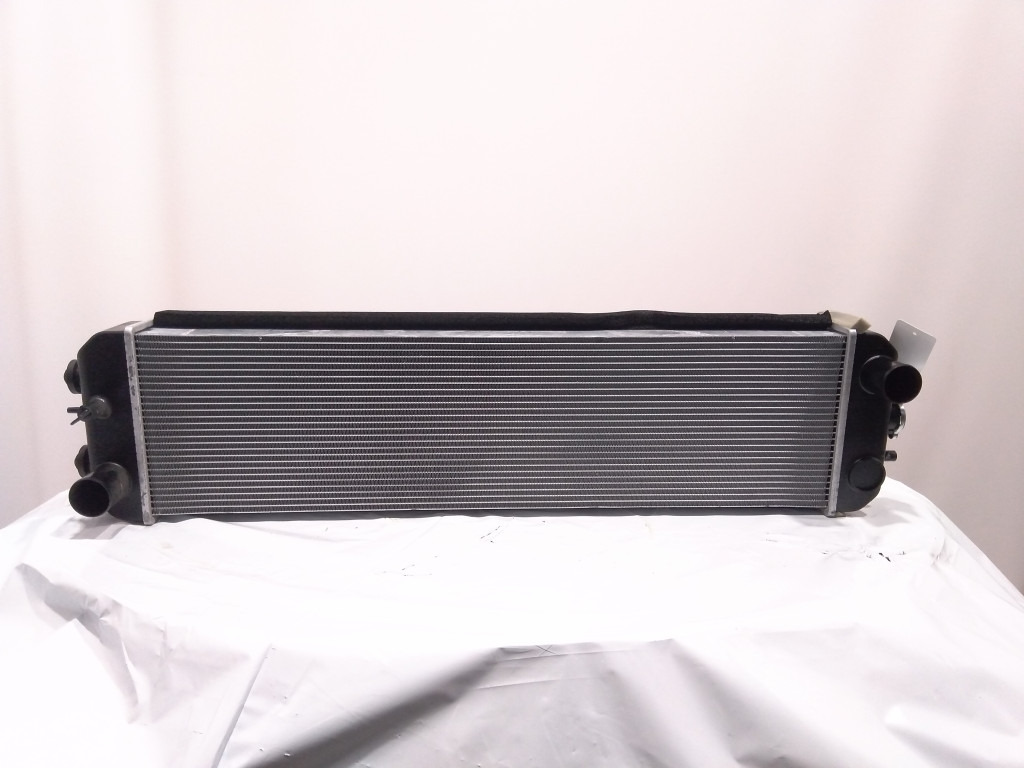 Case KMH13722 - KMH13724 - Radiator pentru Utilaje constructii: Foto 2 Case KMH13722 - KMH13724 - Radiator pentru Utilaje constructii: Foto 2