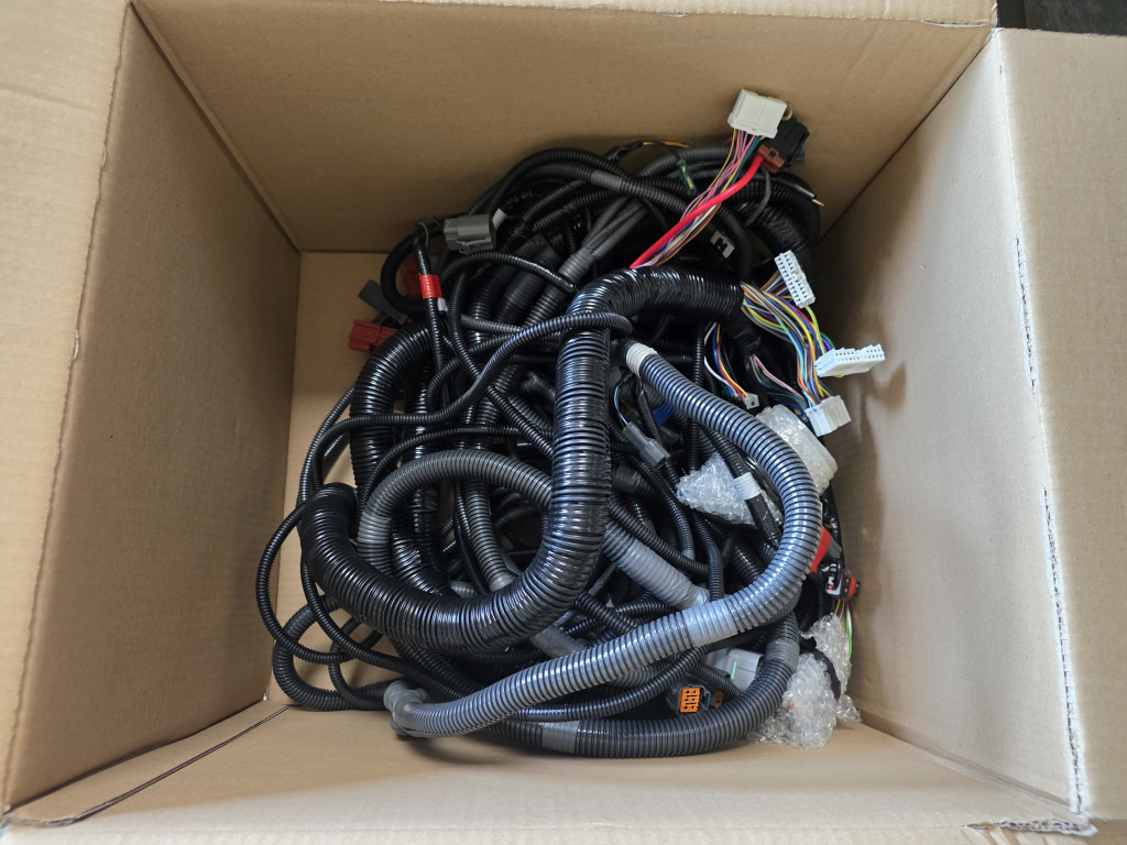 Case KTR12460 - Cablu/ Fire electric pentru Utilaje constructii: Foto 2 Case KTR12460 - Cablu/ Fire electric pentru Utilaje constructii: Foto 2