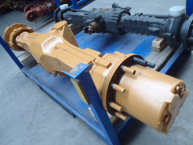 Case V2948527 - 128979 - Axă față pentru Utilaje constructii: Foto 2 Case V2948527 - 128979 - Axă față pentru Utilaje constructii: Foto 2