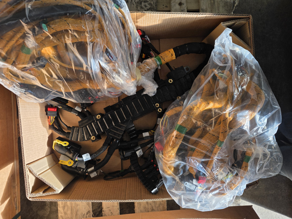 Caterpillar 6341687 - Cablu/ Fire electric pentru Utilaje constructii: Foto 2 Caterpillar 6341687 - Cablu/ Fire electric pentru Utilaje constructii: Foto 2