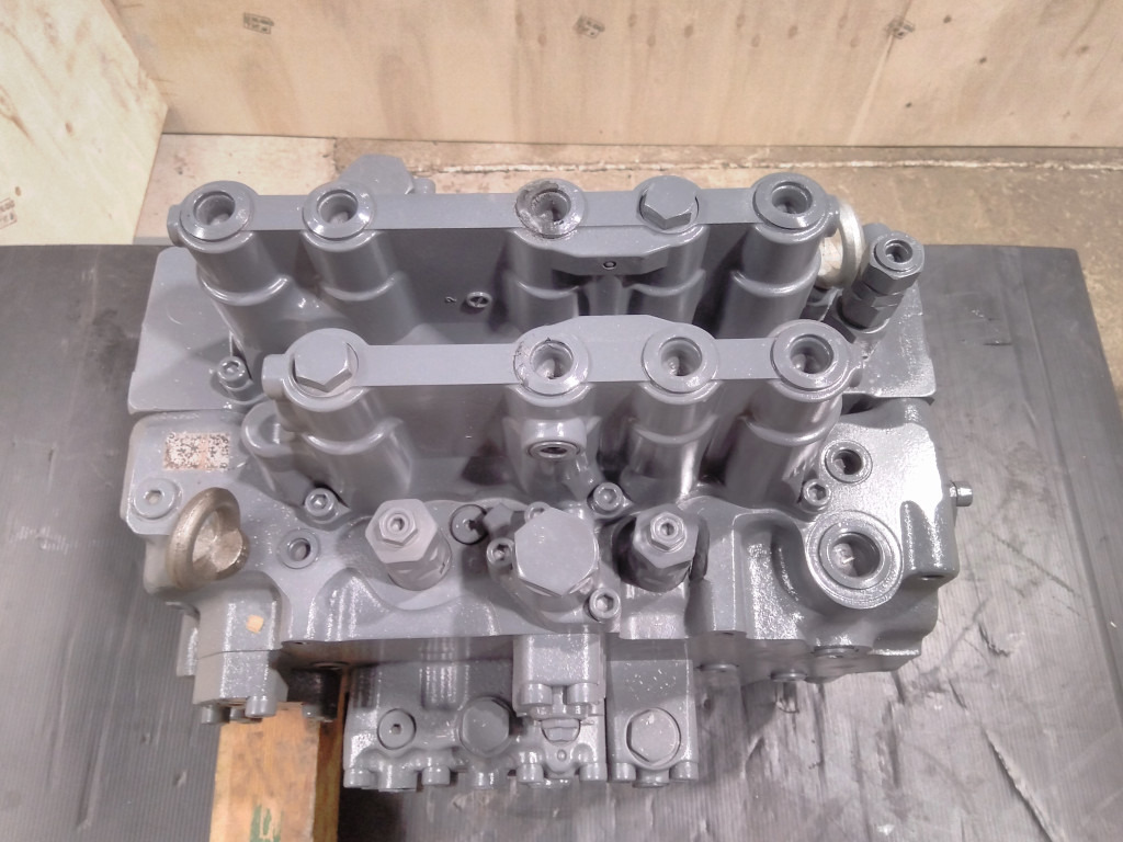 Hitachi 4606144 - 4658032 - Supapa hidraulica pentru Utilaje constructii: Foto 5 Hitachi 4606144 - 4658032 - Supapa hidraulica pentru Utilaje constructii: Foto 5