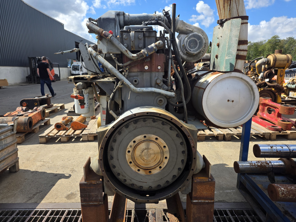 Hitachi N14C - 4337913 - Motor pentru Utilaje constructii: Foto 5 Hitachi N14C - 4337913 - Motor pentru Utilaje constructii: Foto 5