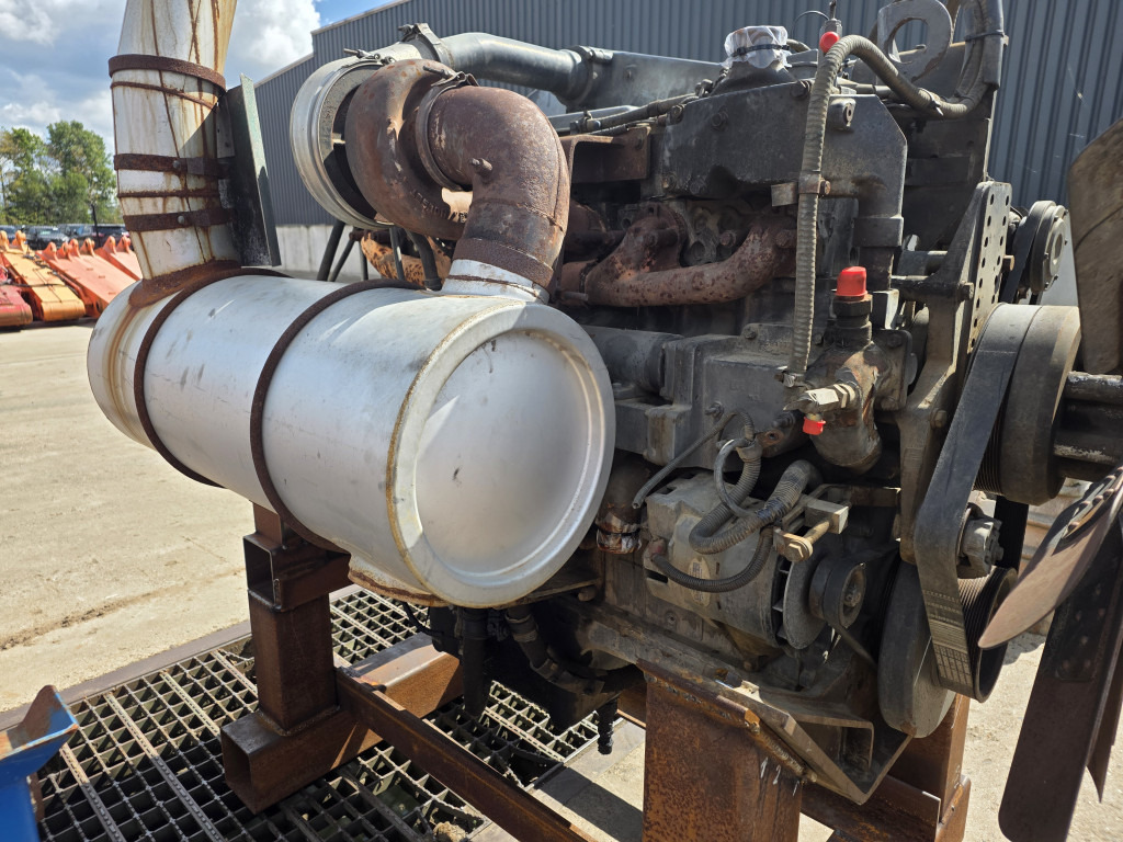 Hitachi N14C - 4337913 - Motor pentru Utilaje constructii: Foto 3 Hitachi N14C - 4337913 - Motor pentru Utilaje constructii: Foto 3