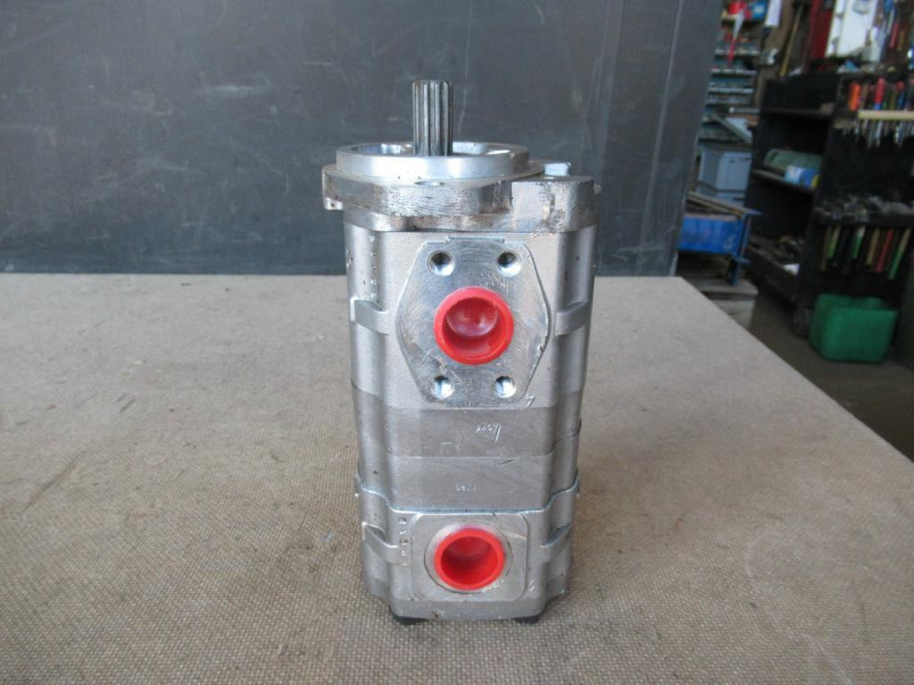 Kayaba KRP-17-8CJ2L3AR - - Pompă de servodirecţie pentru Utilaje constructii: Foto 3 Kayaba KRP-17-8CJ2L3AR - - Pompă de servodirecţie pentru Utilaje constructii: Foto 3