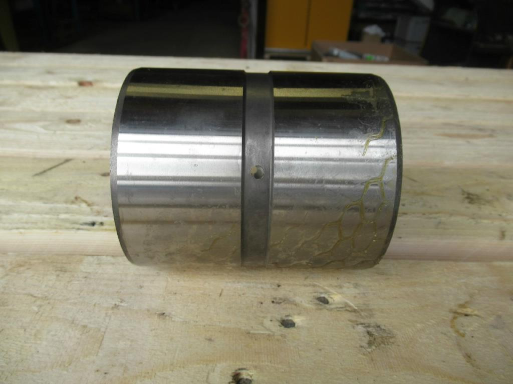 New Holland 71400119 - 6905395 - Piston/ Inel/ Bucşă pentru Utilaje constructii: Foto 3 New Holland 71400119 - 6905395 - Piston/ Inel/ Bucşă pentru Utilaje constructii: Foto 3