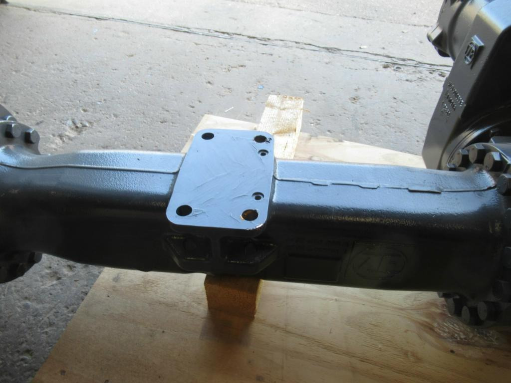 New Holland 84285793 - Axă spate pentru Utilaje constructii: Foto 5 New Holland 84285793 - Axă spate pentru Utilaje constructii: Foto 5