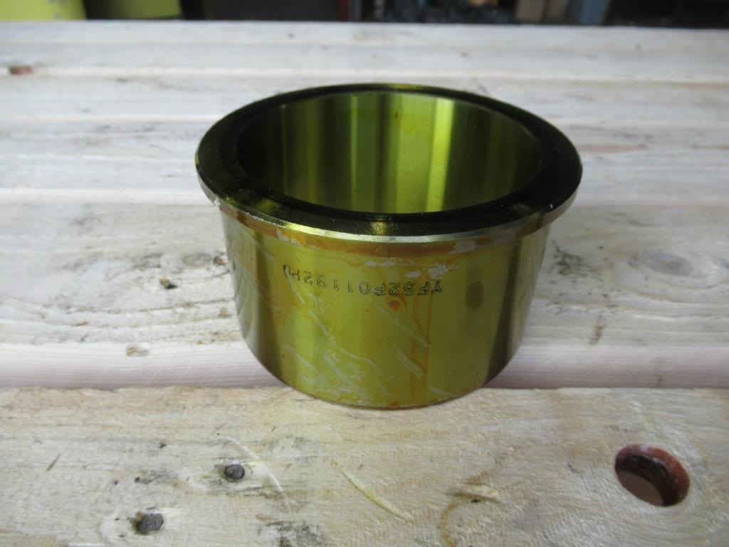 New Holland YF52F01192P1 - Piston/ Inel/ Bucşă pentru Utilaje constructii: Foto 1 New Holland YF52F01192P1 - Piston/ Inel/ Bucşă pentru Utilaje constructii: Foto 1