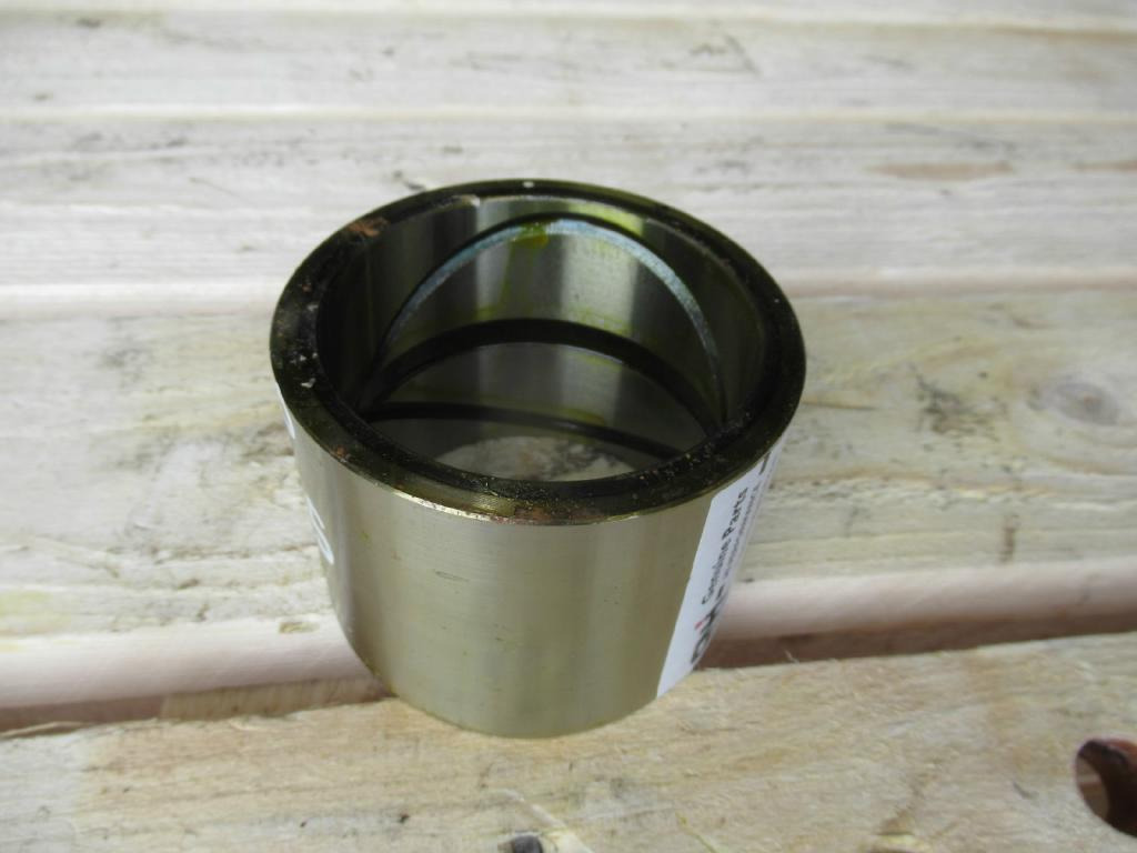 New Holland YN12B01079P1 - Piston/ Inel/ Bucşă pentru Utilaje constructii: Foto 1 New Holland YN12B01079P1 - Piston/ Inel/ Bucşă pentru Utilaje constructii: Foto 1