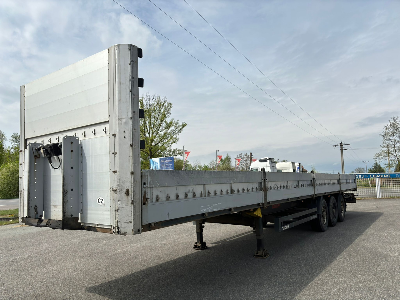 KÖGEL SN 24 - Semiremorcă platformă: Foto 1 KÖGEL SN 24 - Semiremorcă platformă: Foto 1