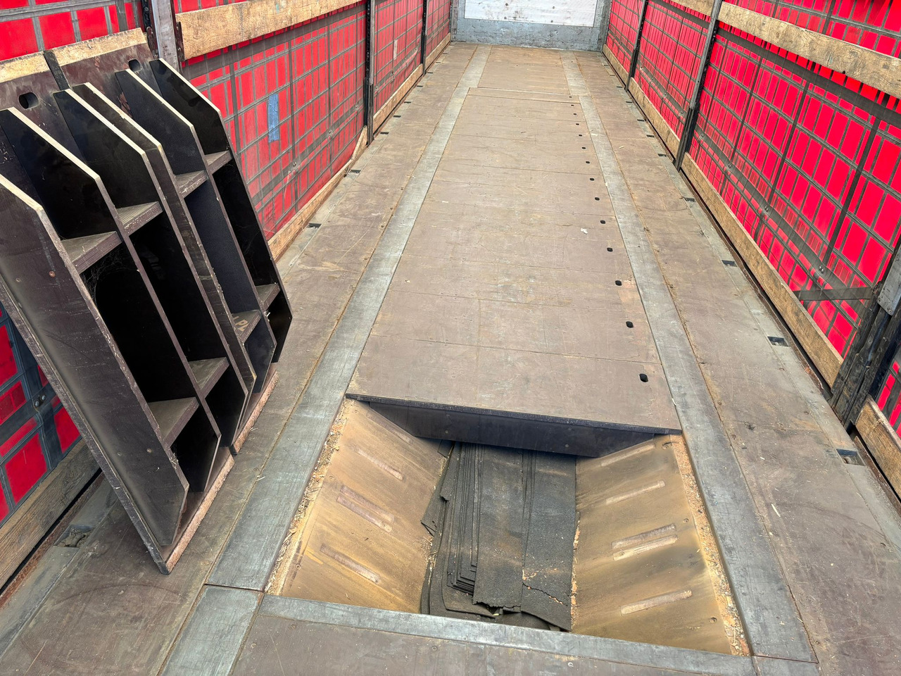 Semiremorcă prelată SCHMITZ SCS 24/L: Foto 18 Semiremorcă prelată SCHMITZ SCS 24/L: Foto 18