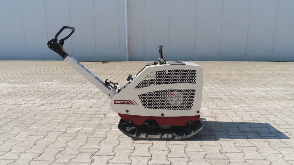Dynapac DRP25D - Placă compactoare: Foto 1 Dynapac DRP25D - Placă compactoare: Foto 1