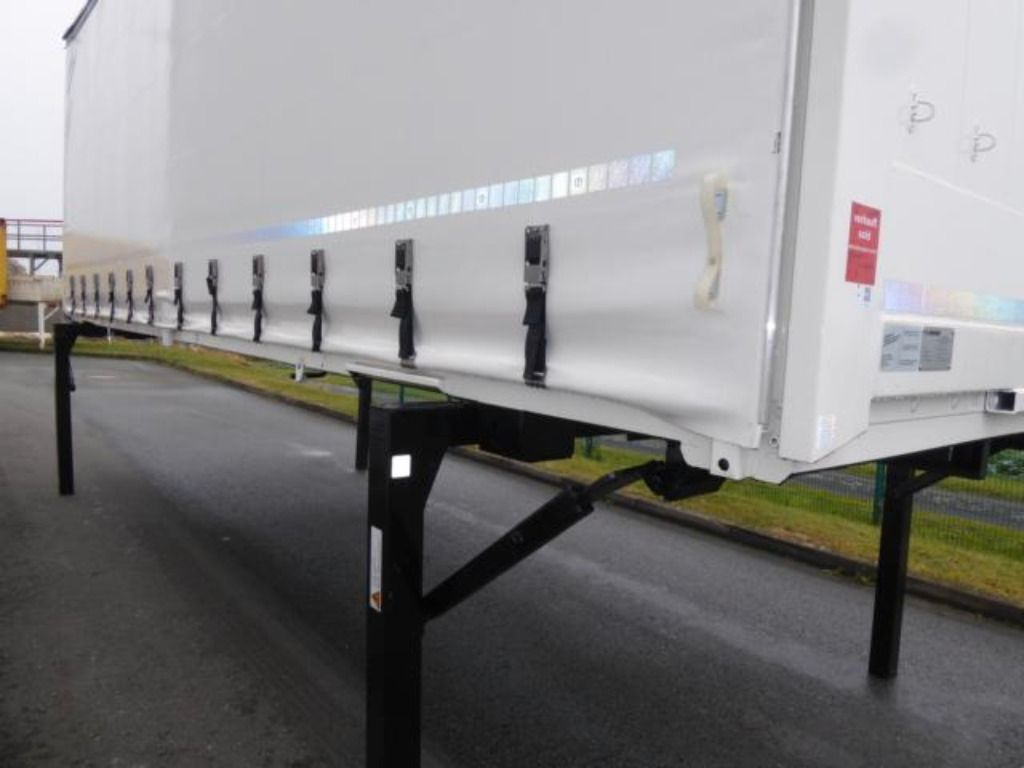 Krone Heck mit Portaltüren - Caroserie cu prelata: Foto 2 Krone Heck mit Portaltüren - Caroserie cu prelata: Foto 2