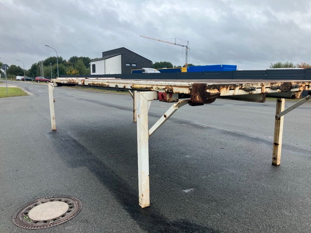 Krone Wechselbrücke Pritsche - Platformă cu obloane: Foto 4 Krone Wechselbrücke Pritsche - Platformă cu obloane: Foto 4