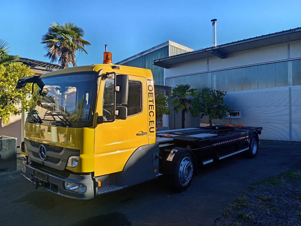 Kamag Mercedes-Benz Kamag Wiesel / WBH25 / KB3659 / mit Ganrantie - Camion transport containere/ Swap body: Foto 2 Kamag Mercedes-Benz Kamag Wiesel / WBH25 / KB3659 / mit Ganrantie - Camion transport containere/ Swap body: Foto 2