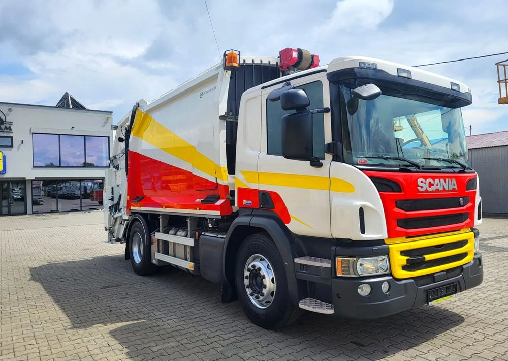 Scania P320 - Autogunoiere: Foto 2 Scania P320 - Autogunoiere: Foto 2