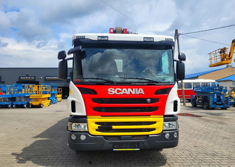 Scania P320 - Autogunoiere: Foto 3 Scania P320 - Autogunoiere: Foto 3