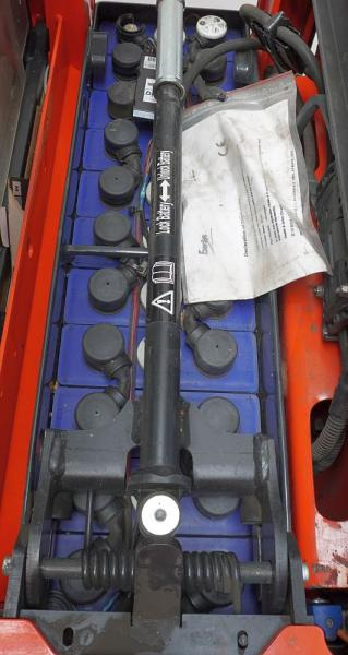 Linde L 14 AP i 1173 - Transpalet la mare înălţime: Foto 4 Linde L 14 AP i 1173 - Transpalet la mare înălţime: Foto 4