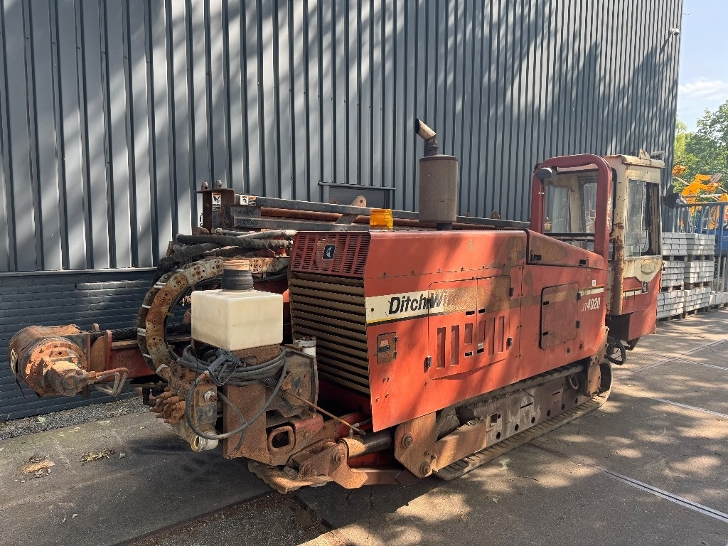 Ditch Witch JT 4020 - Masina de foraj orizontala: Foto 1 Ditch Witch JT 4020 - Masina de foraj orizontala: Foto 1