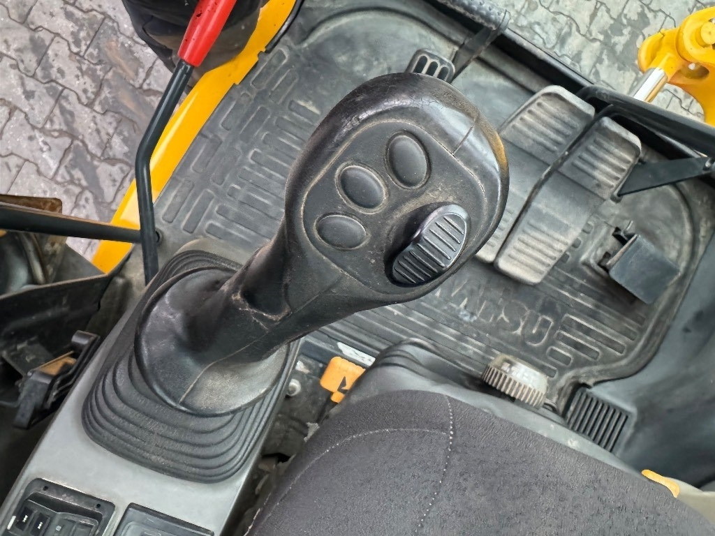 Mini excavator Komatsu PC 80 MR-3: Foto 18