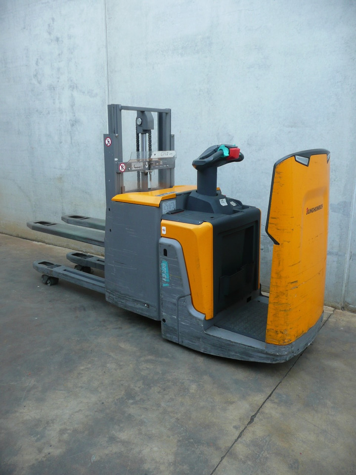 Jungheinrich ERD 220 166 ZT - Transpalet la mare înălţime: Foto 1 Jungheinrich ERD 220 166 ZT - Transpalet la mare înălţime: Foto 1