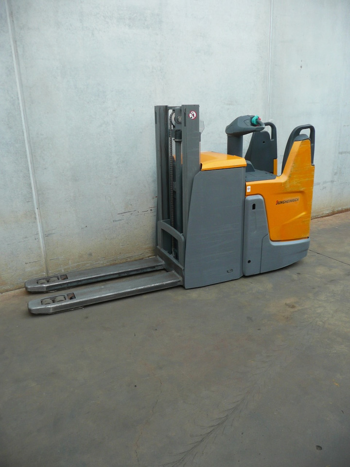 Jungheinrich ERD 220 201 ZT - Transpalet la mare înălţime: Foto 2 Jungheinrich ERD 220 201 ZT - Transpalet la mare înălţime: Foto 2