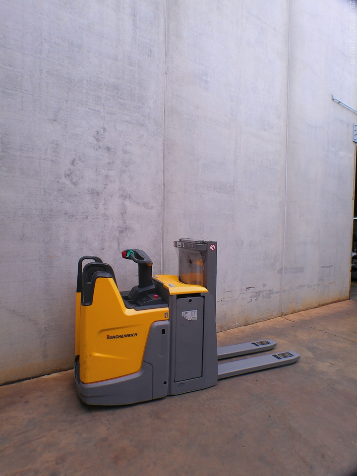Jungheinrich ERD 220 290 DT - Transpalet la mare înălţime: Foto 3 Jungheinrich ERD 220 290 DT - Transpalet la mare înălţime: Foto 3