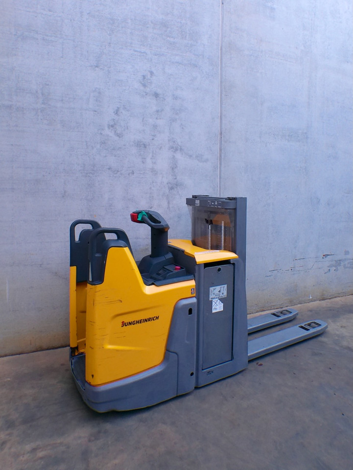 Jungheinrich ERD 220 290 DT - Transpalet la mare înălţime: Foto 3 Jungheinrich ERD 220 290 DT - Transpalet la mare înălţime: Foto 3