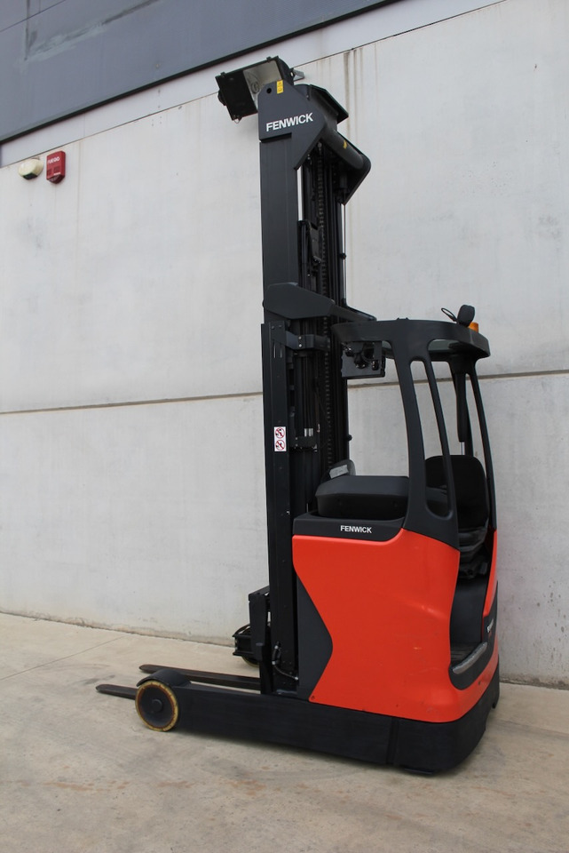 Linde R16-01 - Stivuitor cu catarg retractabil: Foto 4 Linde R16-01 - Stivuitor cu catarg retractabil: Foto 4
