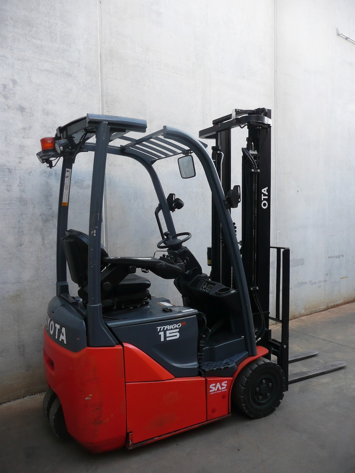 Toyota 8FBE15T - Electrostivuitor: Foto 2 Toyota 8FBE15T - Electrostivuitor: Foto 2