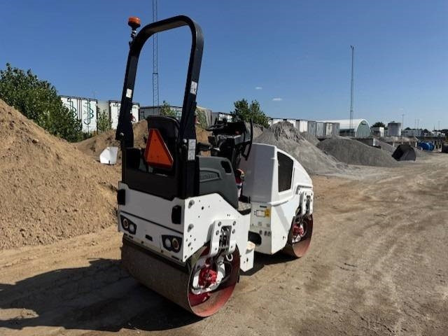 Bomag BW100 AD-5, Vält - Cilindru compactor: Foto 5 Bomag BW100 AD-5, Vält - Cilindru compactor: Foto 5