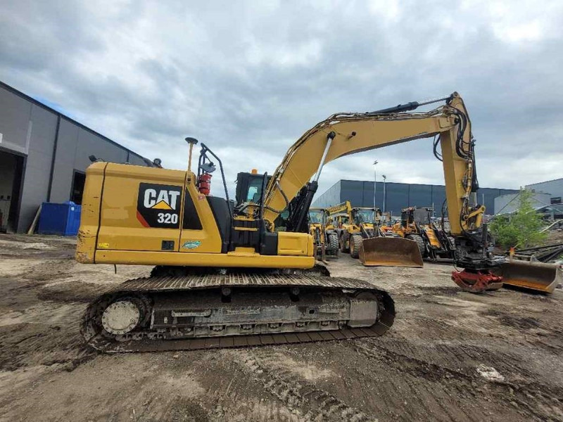Cat 320NG - Excavator pe şenile: Foto 2 Cat 320NG - Excavator pe şenile: Foto 2