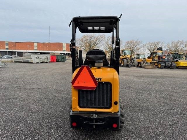 Giant D 332 SWT X-TRA - Mini încărcător pe şenile: Foto 5 Giant D 332 SWT X-TRA - Mini încărcător pe şenile: Foto 5