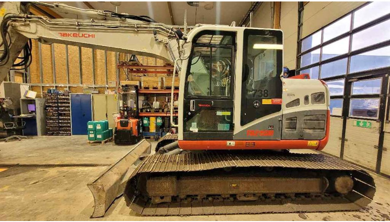 Takeuchi TB 2150 R - Excavator pe şenile: Foto 1 Takeuchi TB 2150 R - Excavator pe şenile: Foto 1