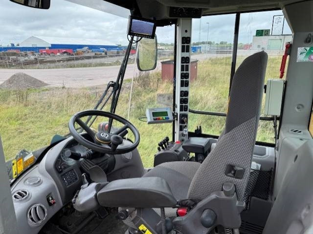 Încărcător frontal pe pneuri Volvo L 70 H: Foto 17 Încărcător frontal pe pneuri Volvo L 70 H: Foto 17