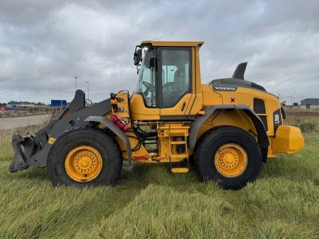 Încărcător frontal pe pneuri Volvo L 70 H: Foto 19 Încărcător frontal pe pneuri Volvo L 70 H: Foto 19