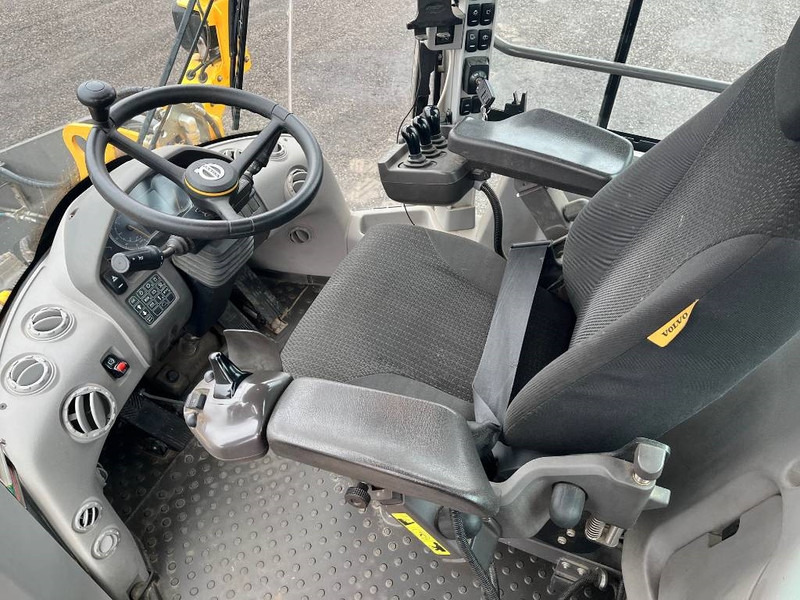 Volvo L60H Lång bom, Hjullastare - Încărcător frontal pe pneuri: Foto 5 Volvo L60H Lång bom, Hjullastare - Încărcător frontal pe pneuri: Foto 5