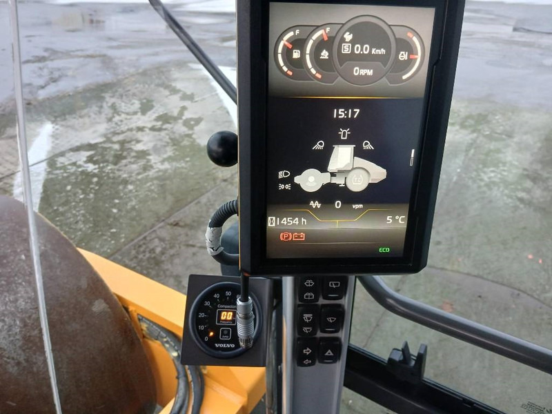 Compactor cu pneuri Volvo SD160 B, Vält: Foto 13