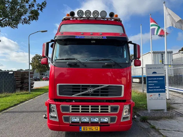 Volvo FH 12 480 Globe XL Euro 5 7B chassis tyres new - Cap tractor: Foto 2 Volvo FH 12 480 Globe XL Euro 5 7B chassis tyres new - Cap tractor: Foto 2