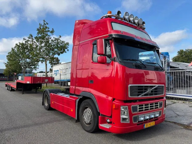 Volvo FH 12 480 Globe XL Euro 5 7B chassis tyres new - Cap tractor: Foto 3 Volvo FH 12 480 Globe XL Euro 5 7B chassis tyres new - Cap tractor: Foto 3