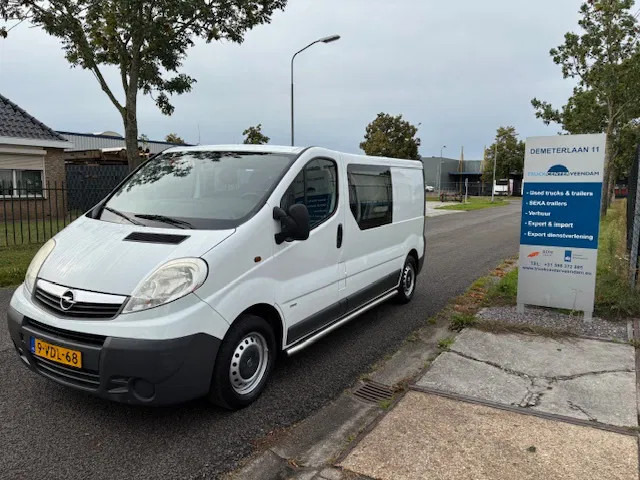 Opel Vivaro 2 2.0Cdti /84kW-E4 crew cab L2H1 - Autoutilitară compactă, Autoutilitară cabină dublă: Foto 3 Opel Vivaro 2 2.0Cdti /84kW-E4 crew cab L2H1 - Autoutilitară compactă, Autoutilitară cabină dublă: Foto 3