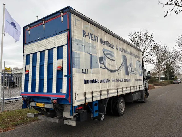 Scania P94-220 Chassis curtainslider DB 4X2 NA 65115 Low Milage - Camion şasiu: Foto 4 Scania P94-220 Chassis curtainslider DB 4X2 NA 65115 Low Milage - Camion şasiu: Foto 4